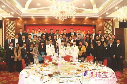ڽ(gu)H錚e2012ӭ´͑(lin)x(hu)