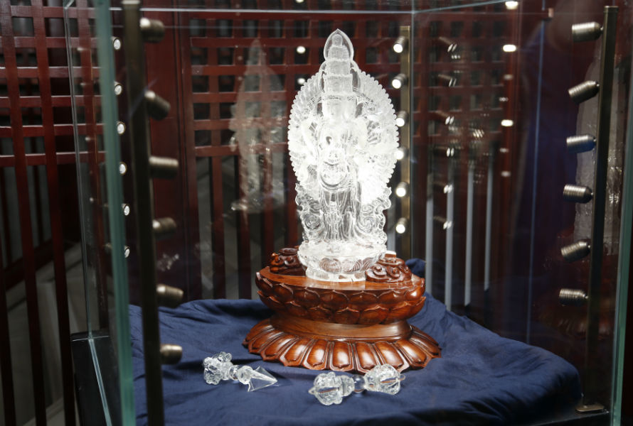 APEC珠寶慈善拍賣預(yù)展北京現(xiàn)場(chǎng)