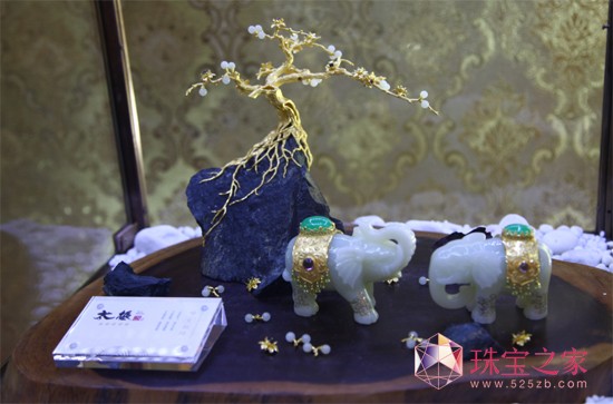 (chung)Aۡ A錚@GڇH錚չϵЮa(chn)Ʒ