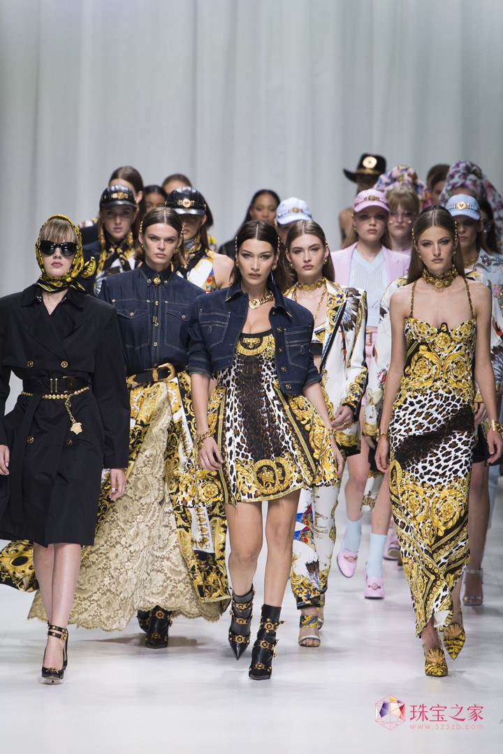 VERSACE ˼ O(sh)Ӌ(j)  r(sh)b Dv Ԫ Ħ ^