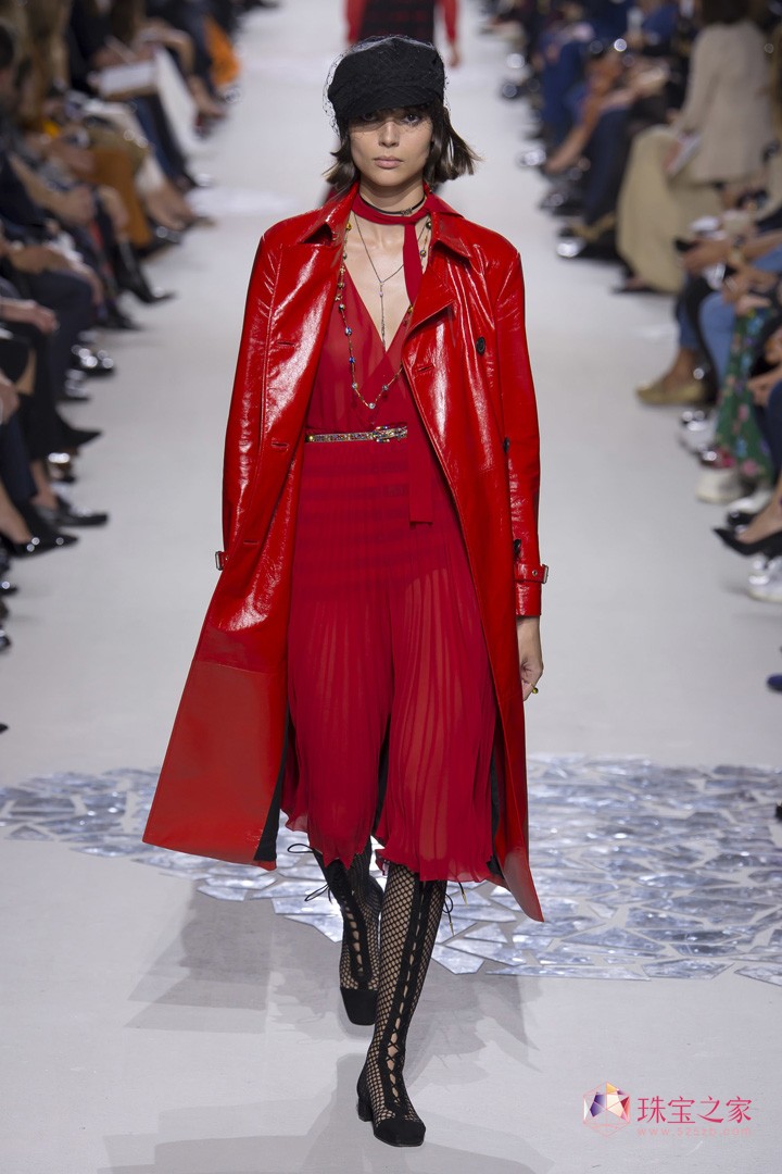 ʶˣChristian Dior 2018ϵЕr(sh)b