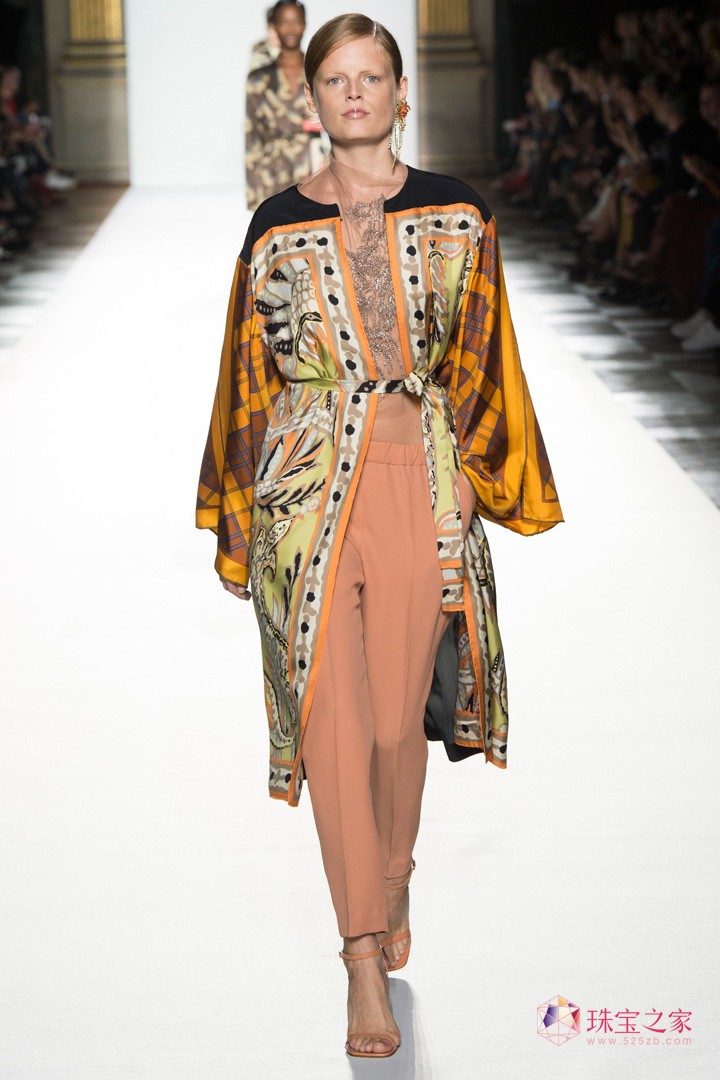r(sh)ֲʧˇg(sh)ϢDries Van Noten 2018ϵЕr(sh)b
