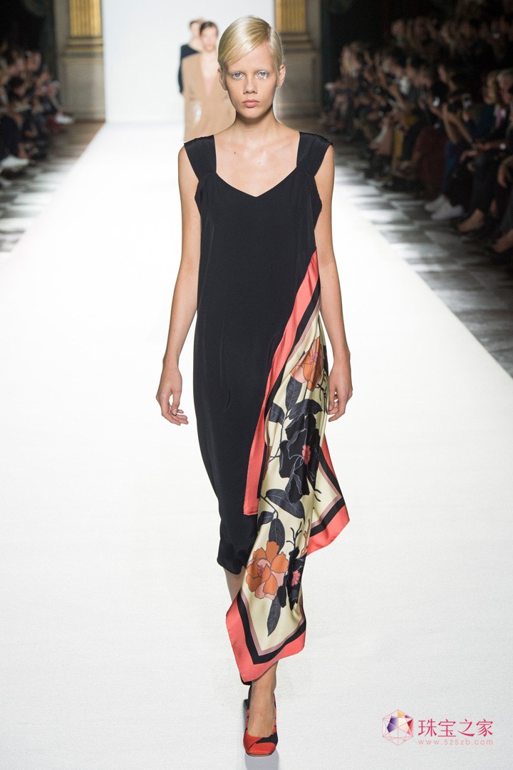 r(sh)ֲʧˇg(sh)ϢDries Van Noten 2018ϵЕr(sh)b