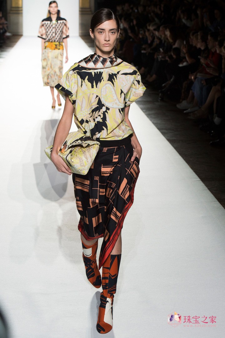r(sh)ֲʧˇg(sh)ϢDries Van Noten 2018ϵЕr(sh)b