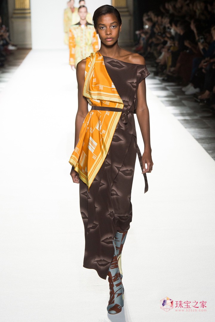 r(sh)ֲʧˇg(sh)ϢDries Van Noten 2018ϵЕr(sh)b